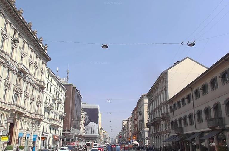 appartamento in vendita a Milano in zona Guastalla