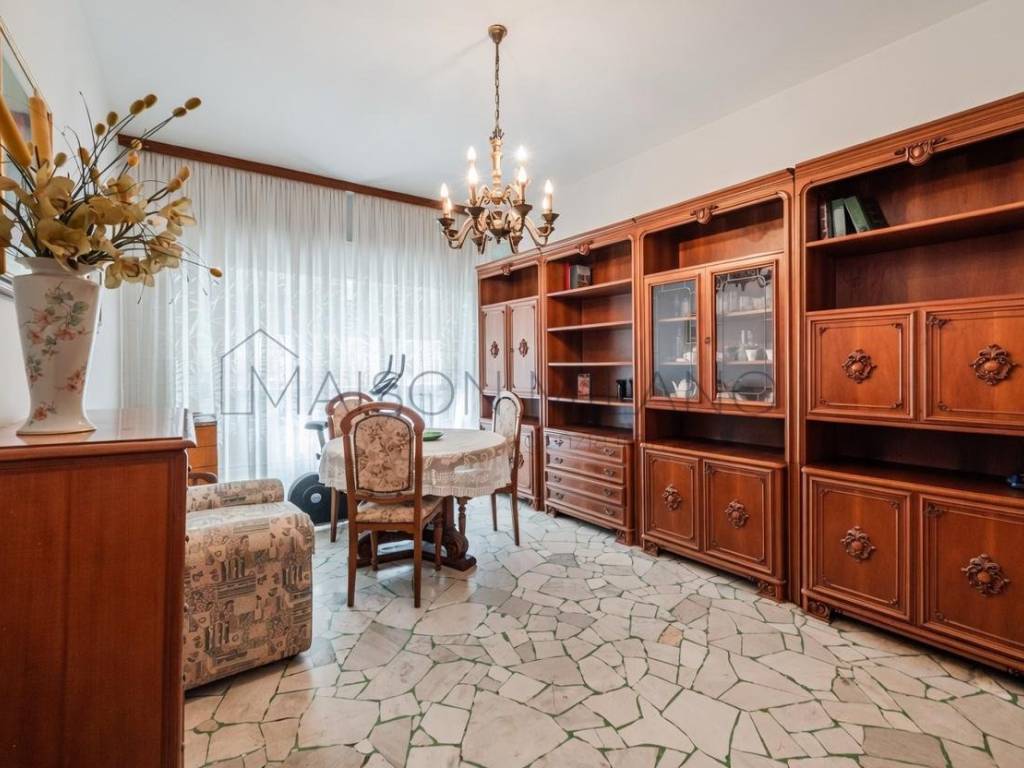 appartamento in vendita a Milano in zona Vigentino