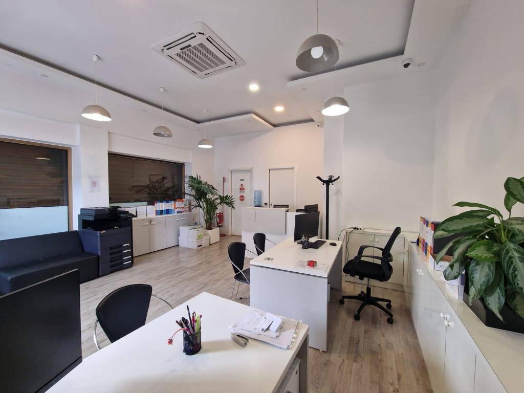 ufficio in vendita a Milano in zona Forlanini
