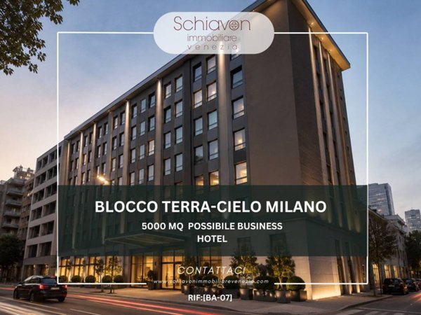 intera palazzina in vendita a Milano in zona Vigentino