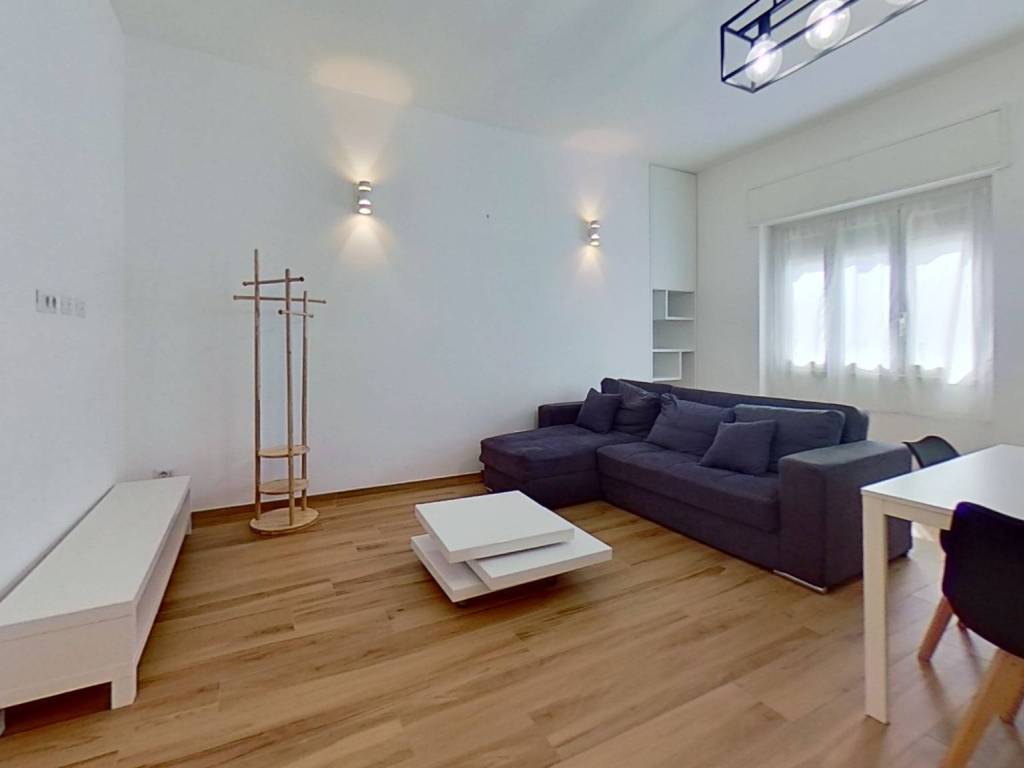 appartamento in vendita a Milano in zona Famagosta