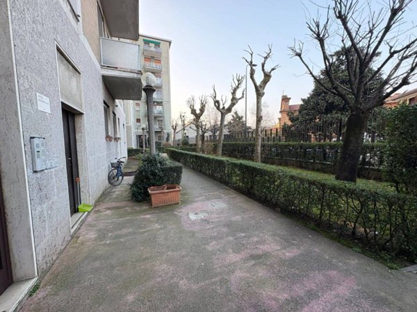 appartamento in vendita a Milano in zona Crescenzago