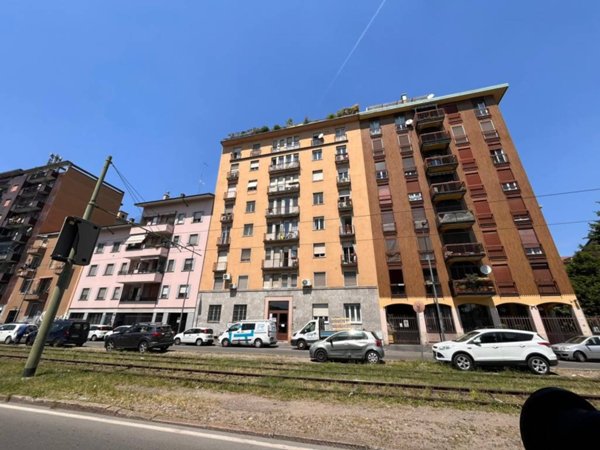 appartamento in vendita a Milano in zona Famagosta