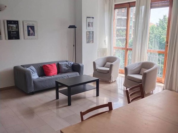 appartamento in vendita a Milano in zona Isola
