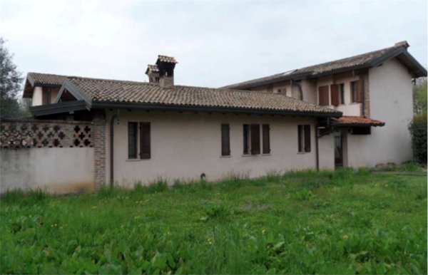 casa indipendente in vendita a Milano