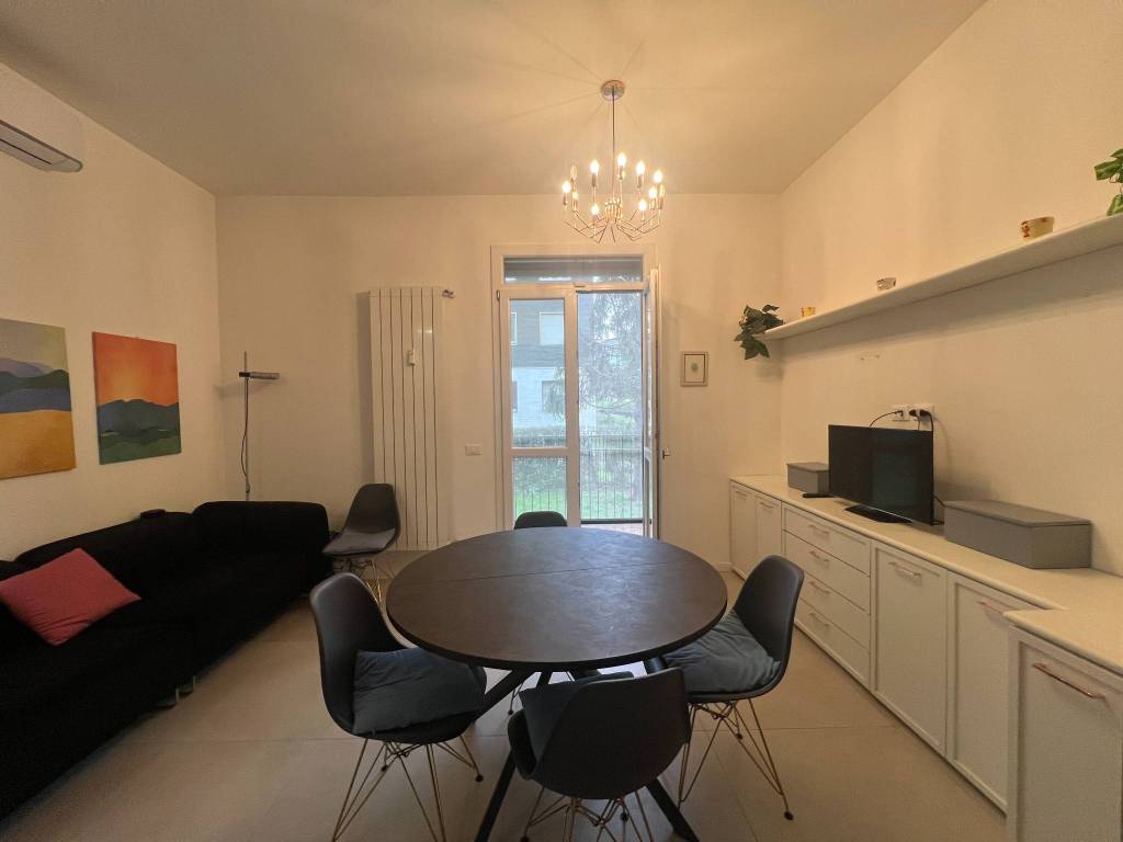 appartamento in vendita a Milano in zona Città Studi