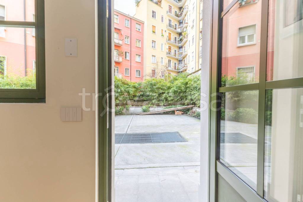 appartamento in vendita a Milano in zona Porta Venezia
