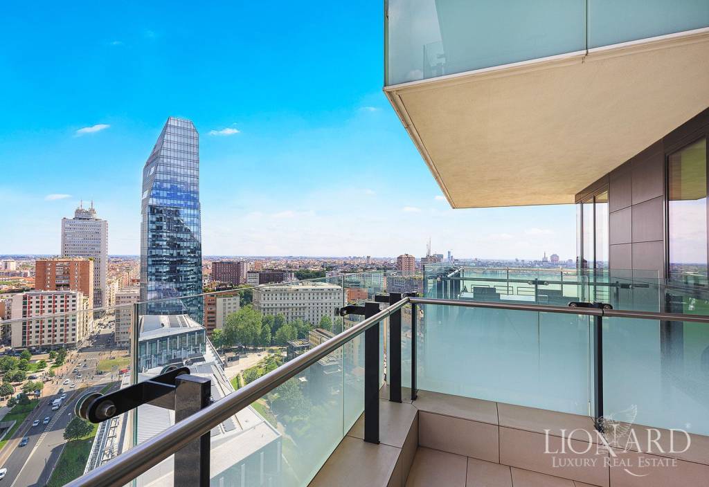 appartamento in vendita a Milano in zona Porta Nuova