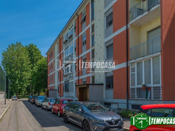 appartamento in vendita a Milano in zona Quarto Oggiaro