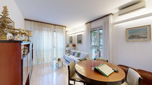 appartamento in vendita a Milano in zona Lorenteggio