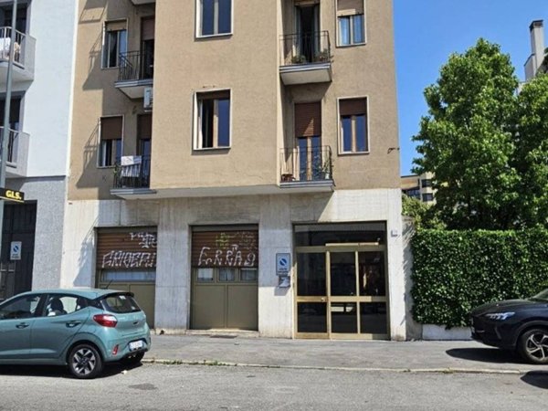 appartamento in vendita a Milano in zona Piazzale Lodi