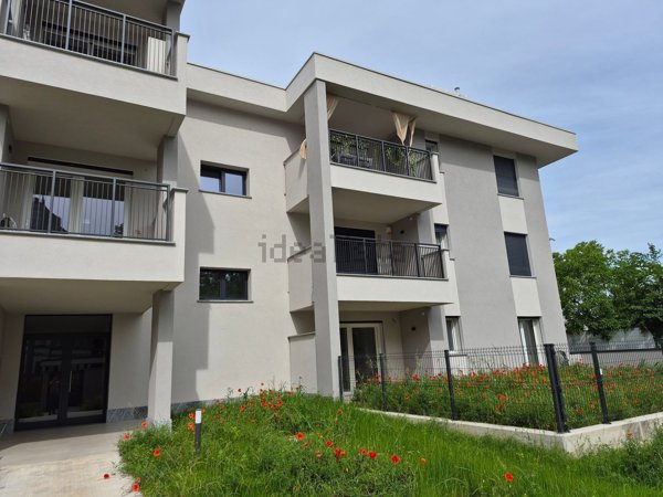 appartamento in vendita a Milano in zona Quinto Romano