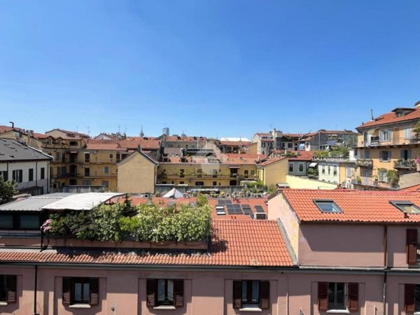 appartamento in vendita a Milano in zona Isola