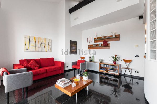 appartamento in vendita a Milano in zona Vigentino