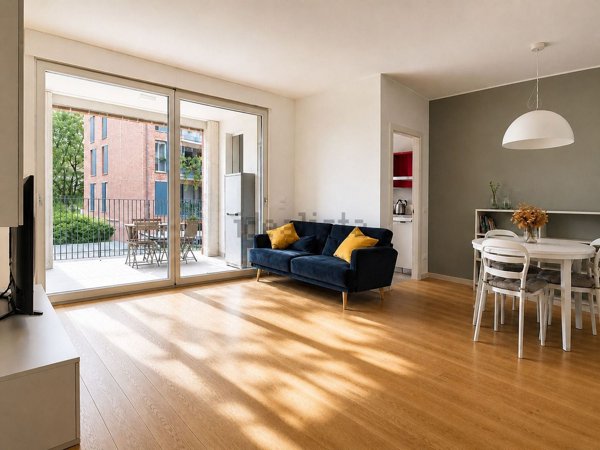 appartamento in vendita a Milano in zona Porta Genova