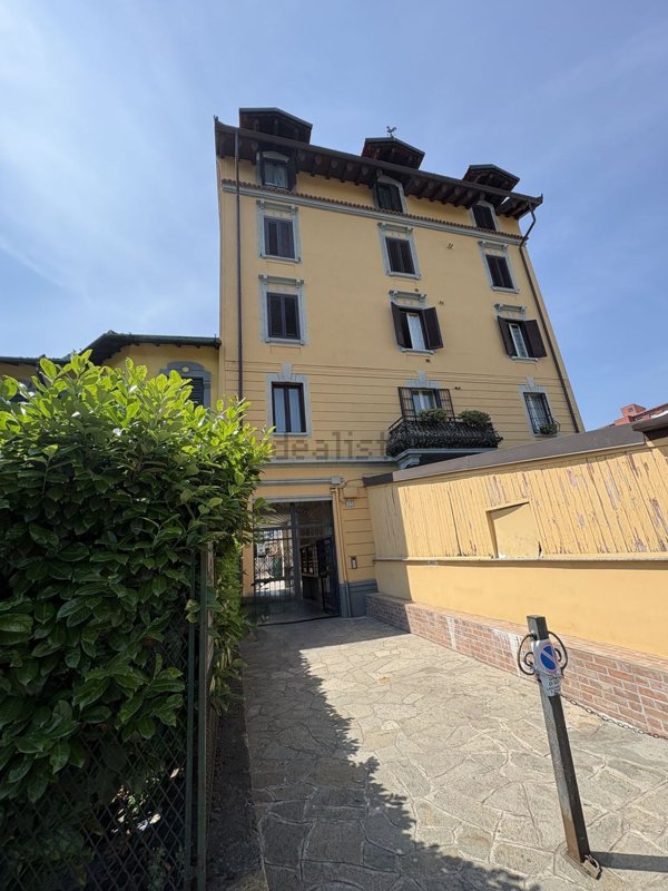 appartamento in vendita a Milano in zona Gallaratese
