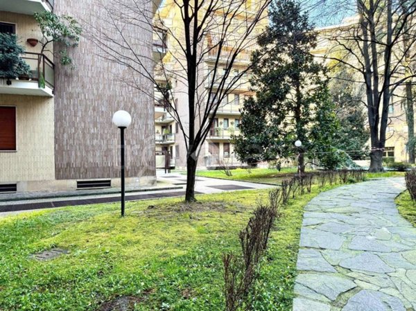 appartamento in vendita a Milano in zona Lambrate