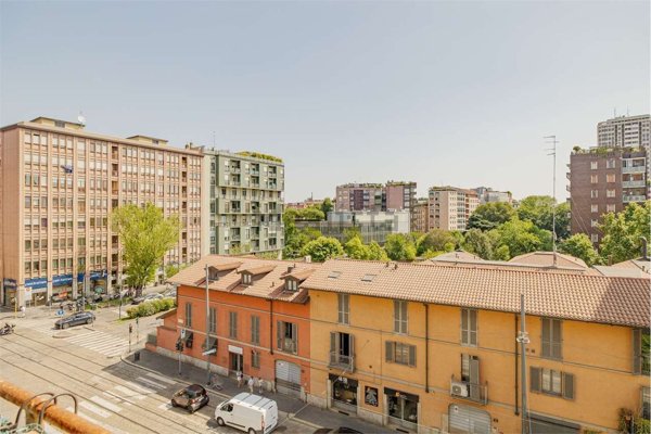 appartamento in vendita a Milano in zona Bocconi