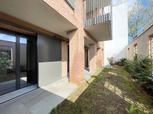 appartamento in vendita a Milano in zona Rogoredo