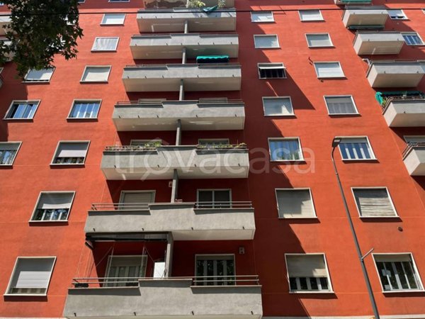 appartamento in vendita a Milano in zona Porta Nuova
