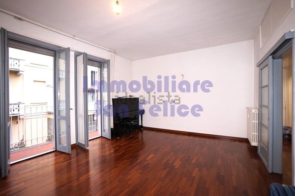 appartamento in vendita a Milano in zona Cinque Giornate