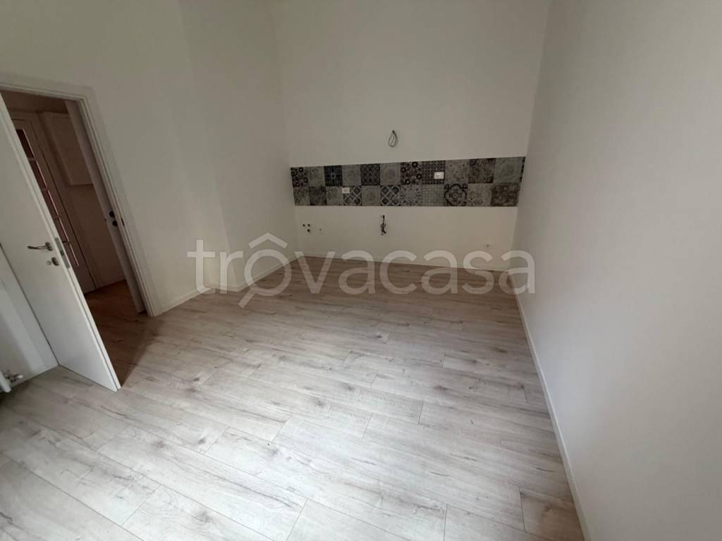 appartamento in vendita a Milano in zona Famagosta