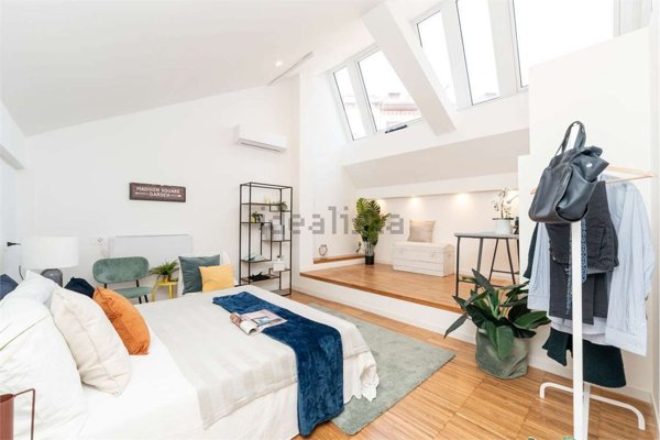 appartamento in vendita a Milano in zona Isola