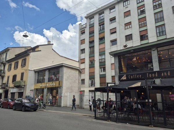 appartamento in vendita a Milano in zona Solari