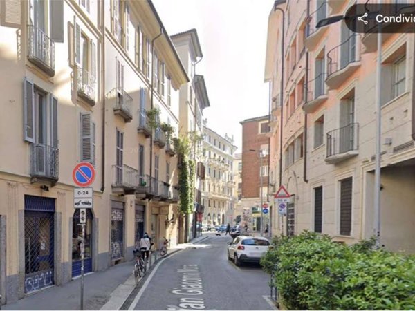 intera palazzina in vendita a Milano in zona Centro Storico