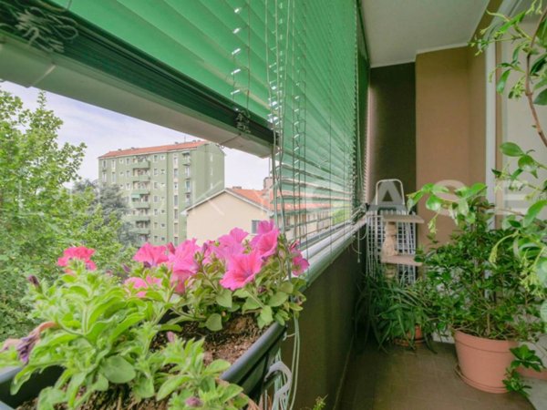 appartamento in vendita a Milano in zona Affori