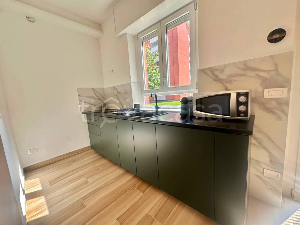 appartamento in vendita a Milano in zona Forlanini