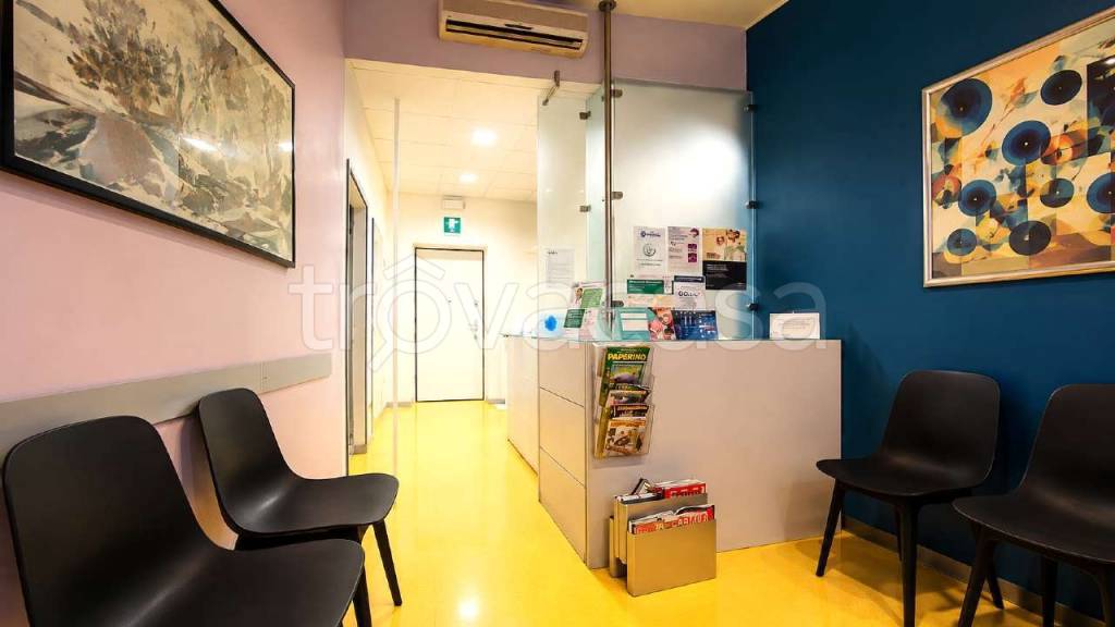ufficio in vendita a Milano in zona Centro Direzionale