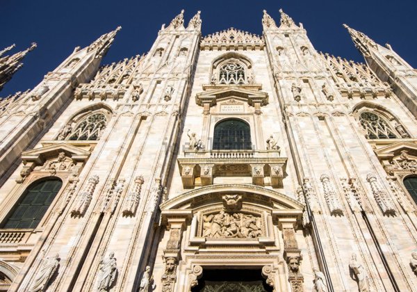 locale commerciale in vendita a Milano in zona San Cristoforo