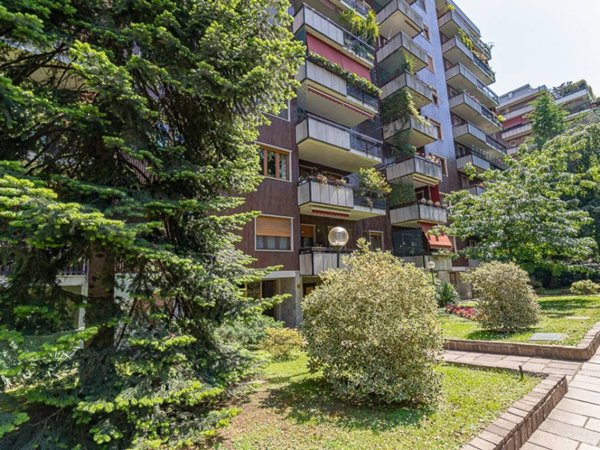 ufficio in vendita a Milano in zona Sempione