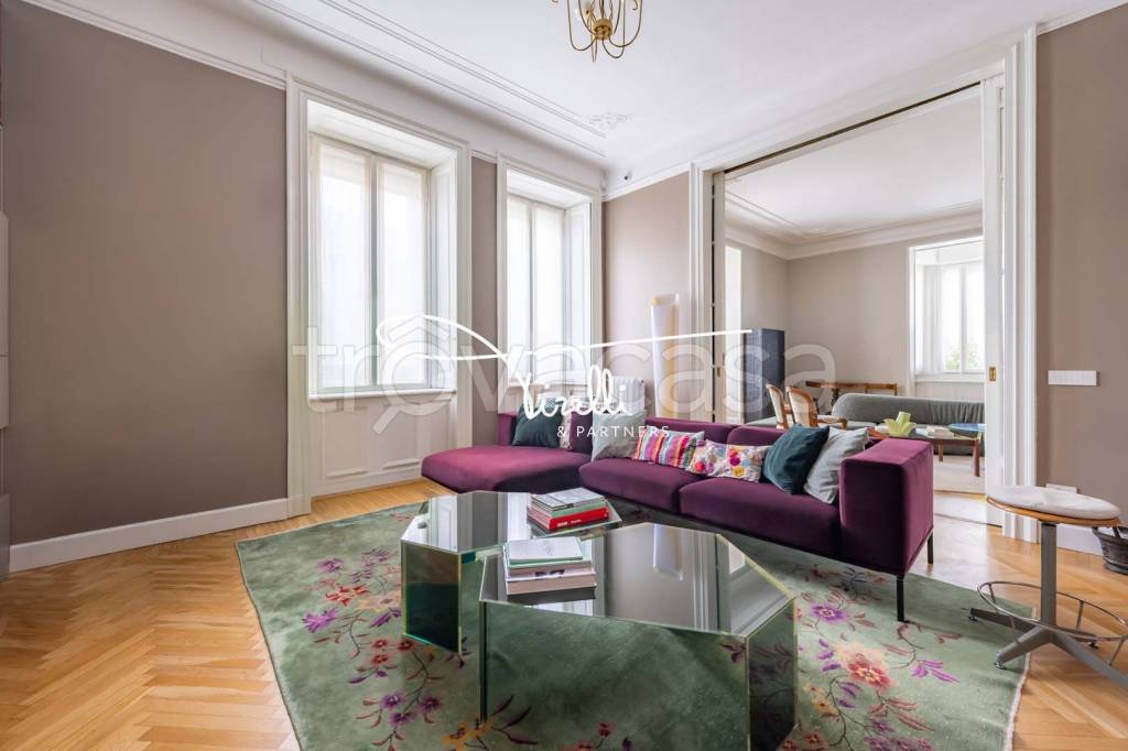 appartamento in vendita a Milano in zona Porta Magenta