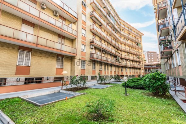 appartamento in vendita a Milano in zona Precotto