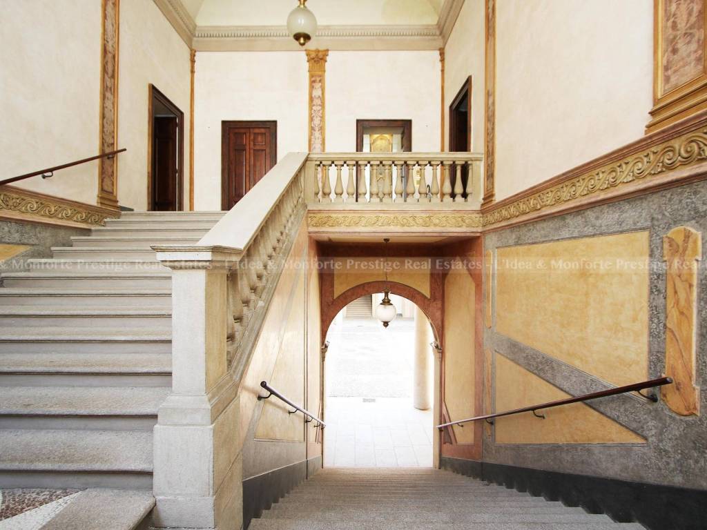 appartamento in vendita a Milano in zona Brera