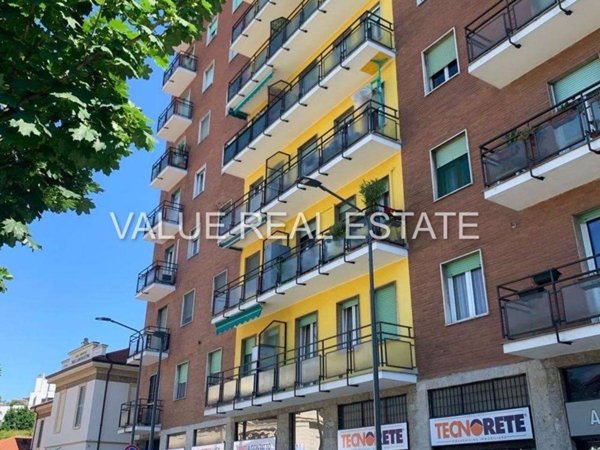 appartamento in vendita a Milano in zona Niguarda