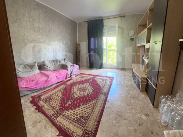 appartamento in vendita a Milano in zona Famagosta