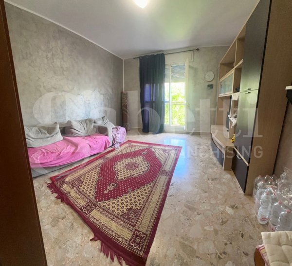 appartamento in vendita a Milano in zona Famagosta