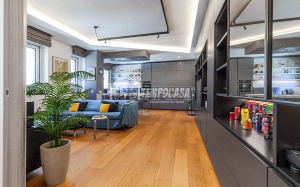 appartamento in vendita a Milano in zona Isola