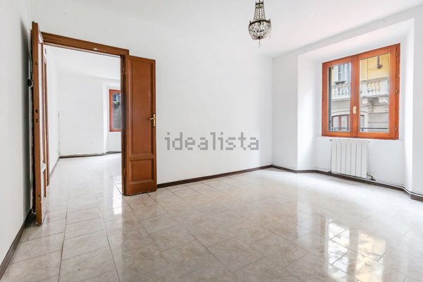 appartamento in vendita a Milano in zona Sant'Ambrogio