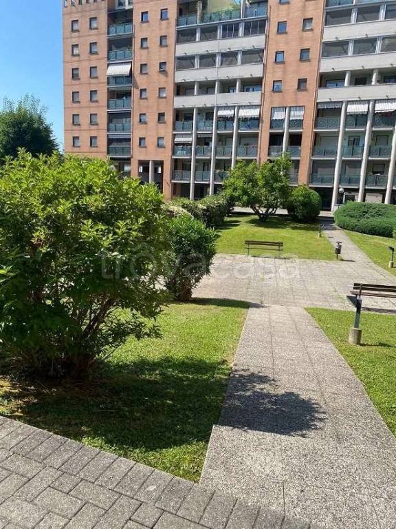appartamento in vendita a Milano in zona Crescenzago