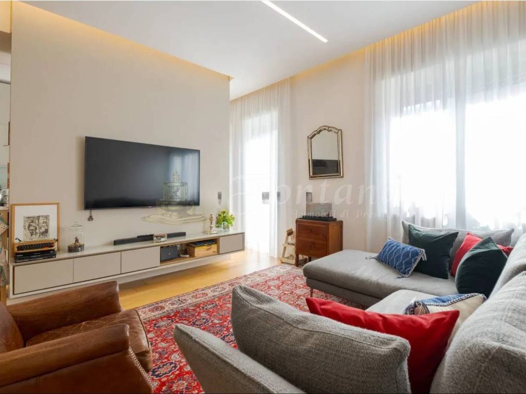 appartamento in vendita a Milano in zona Trenno