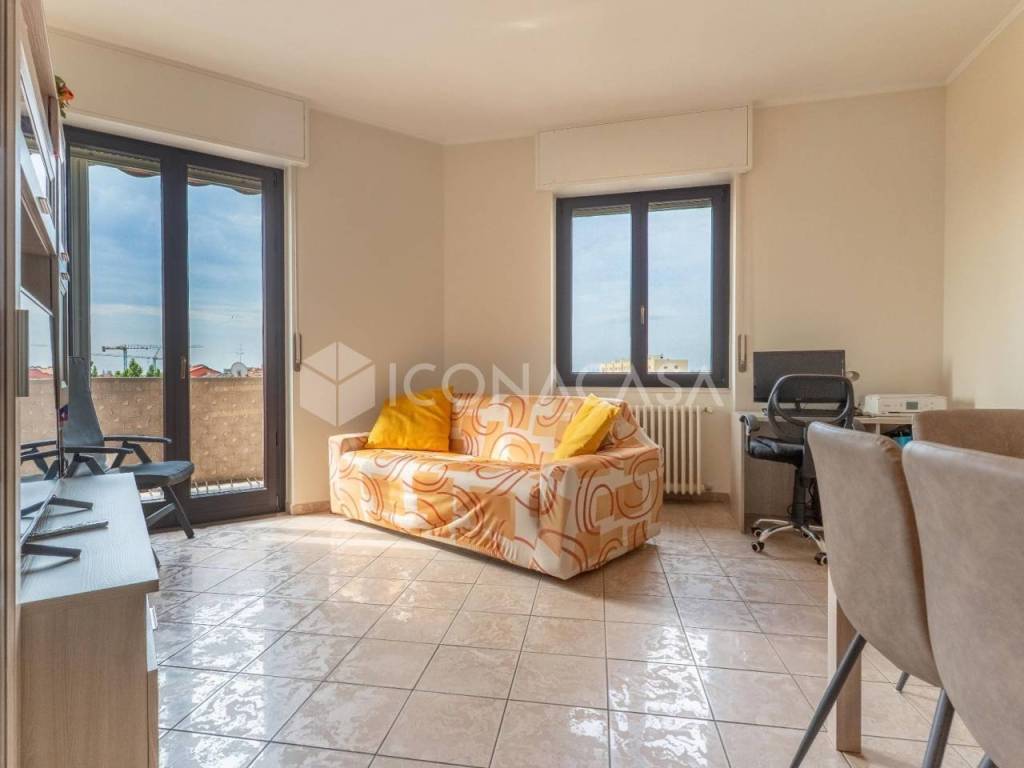 appartamento in vendita a Milano in zona Corvetto