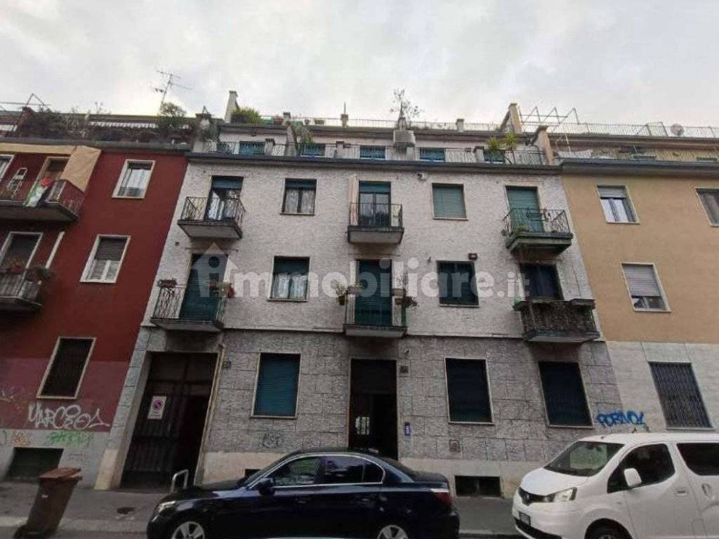 appartamento in vendita a Milano in zona Adriano