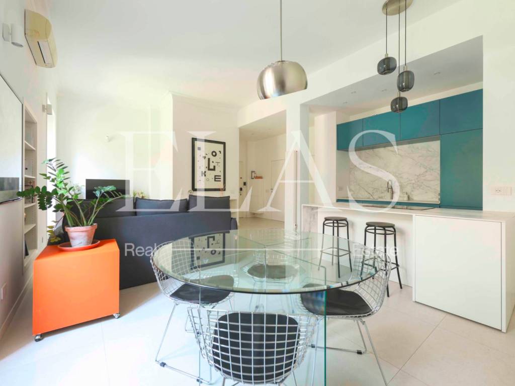 appartamento in vendita a Milano in zona Centro Direzionale