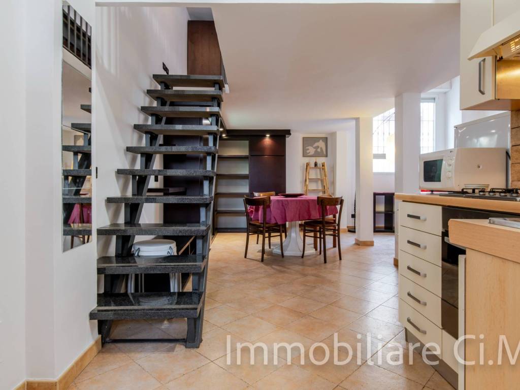 appartamento in vendita a Milano in zona Città Studi
