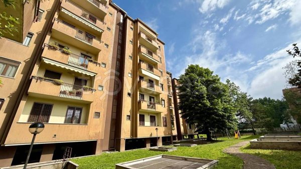 appartamento in vendita a Milano in zona Bocconi