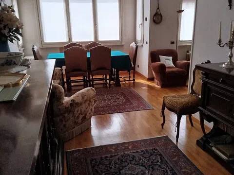 appartamento in vendita a Milano in zona Isola